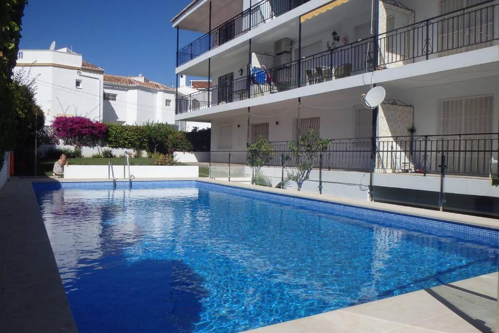Apartamento Aguamarina Nsf54 -เนร์คา ภายนอก รูปภาพ